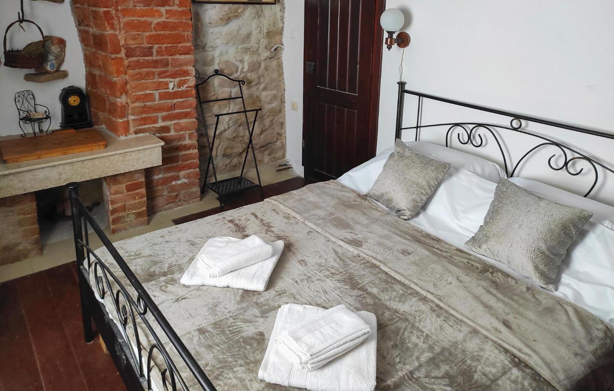 Beautiful Home In Lopar With House Sea View 외부 사진